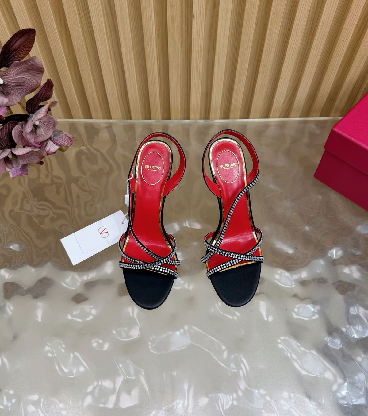 Сандали с кристали Dans Le Foyer