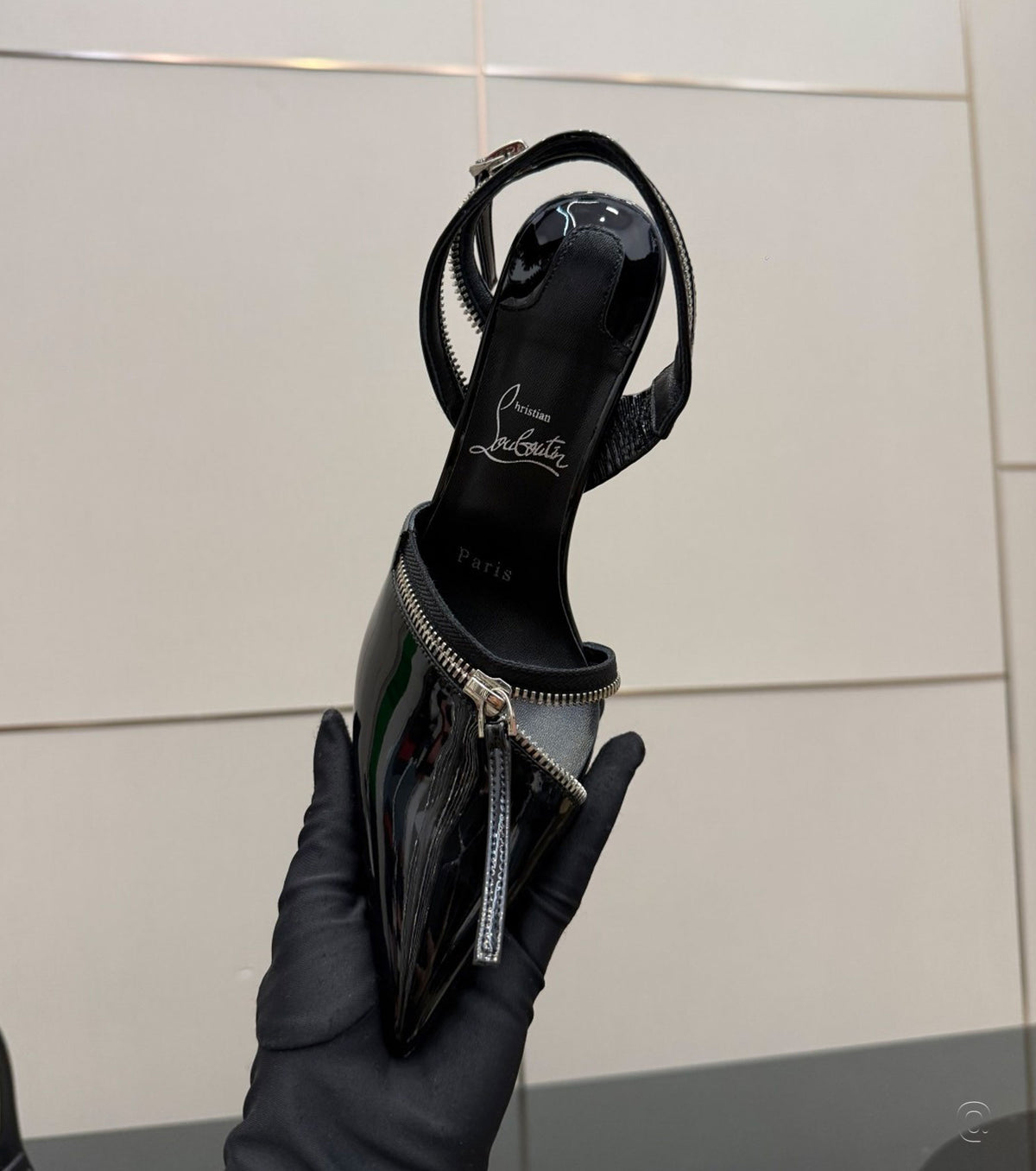 Leather slingback pumps