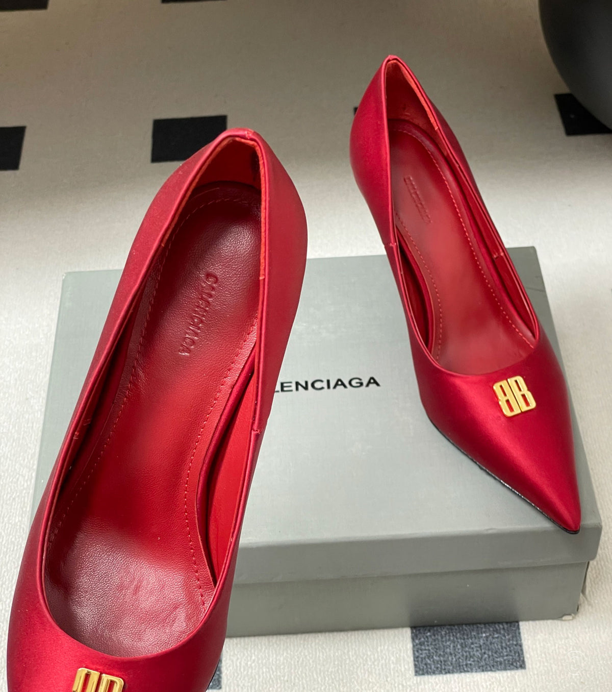 BB обувки на висок ток