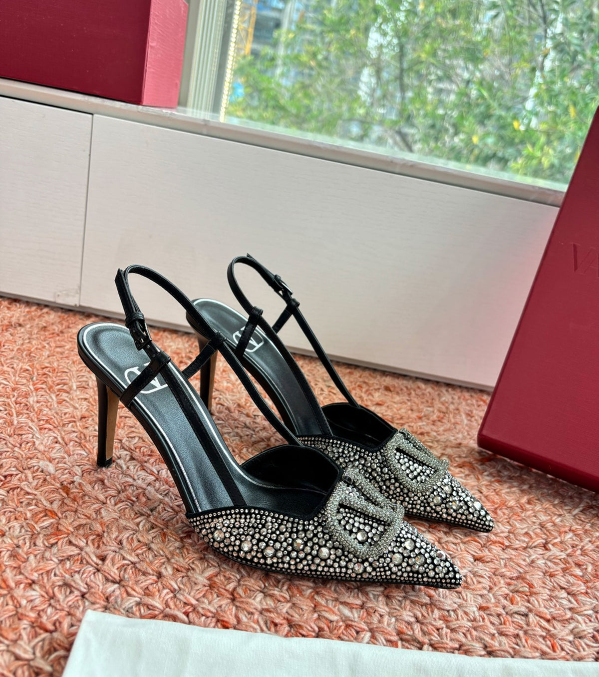 VLogo Signature embellished slingback pumps
