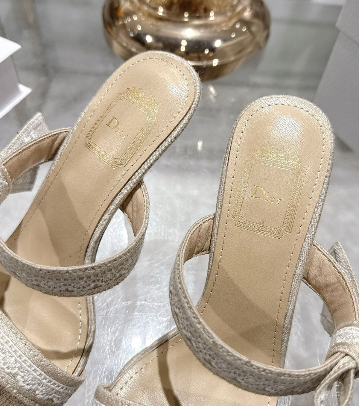 Heeled Sandal with Straps