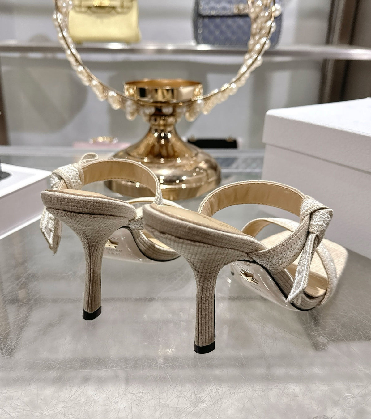 Heeled Sandal with Straps