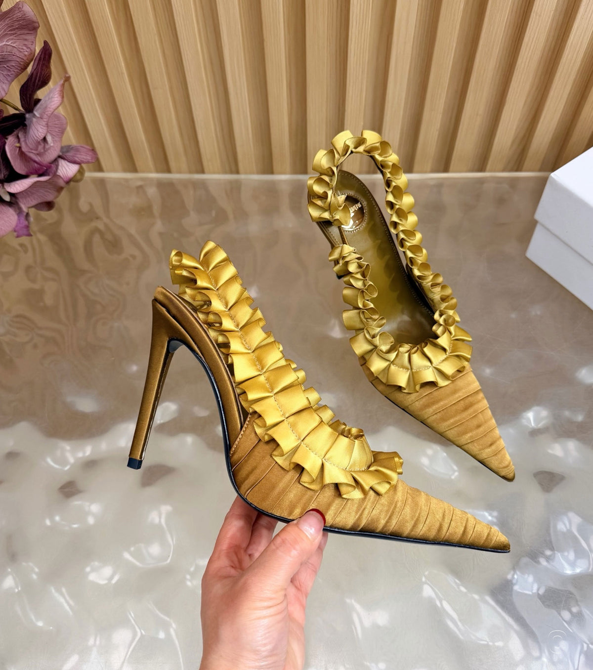 MADELEINE slingback pumps in silk taffeta