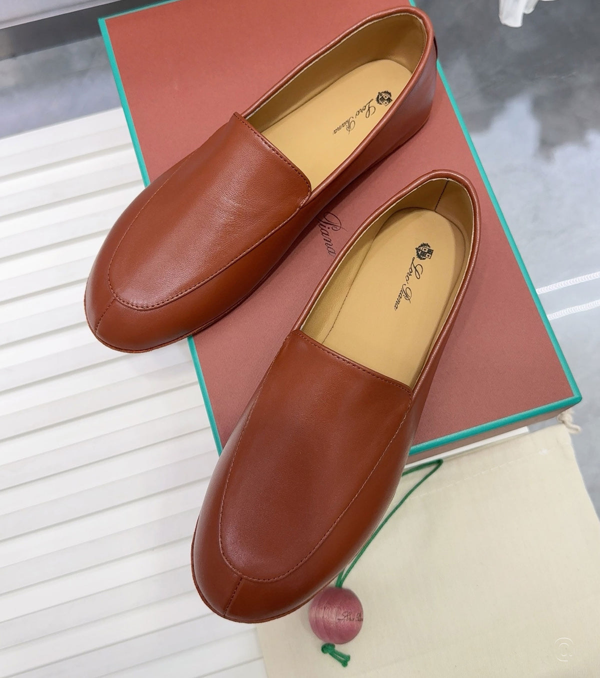 Anton Walk Loafer