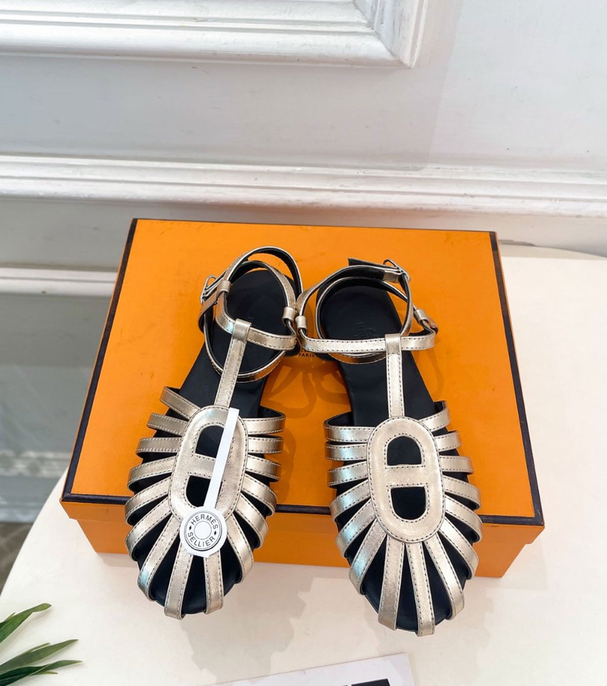 Nour Sandal