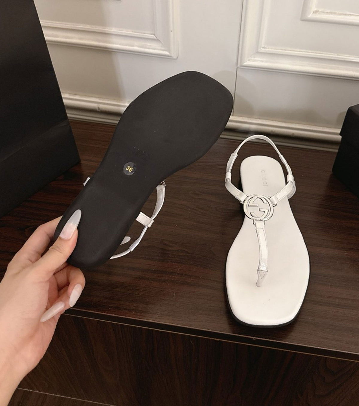 Leather sandal
