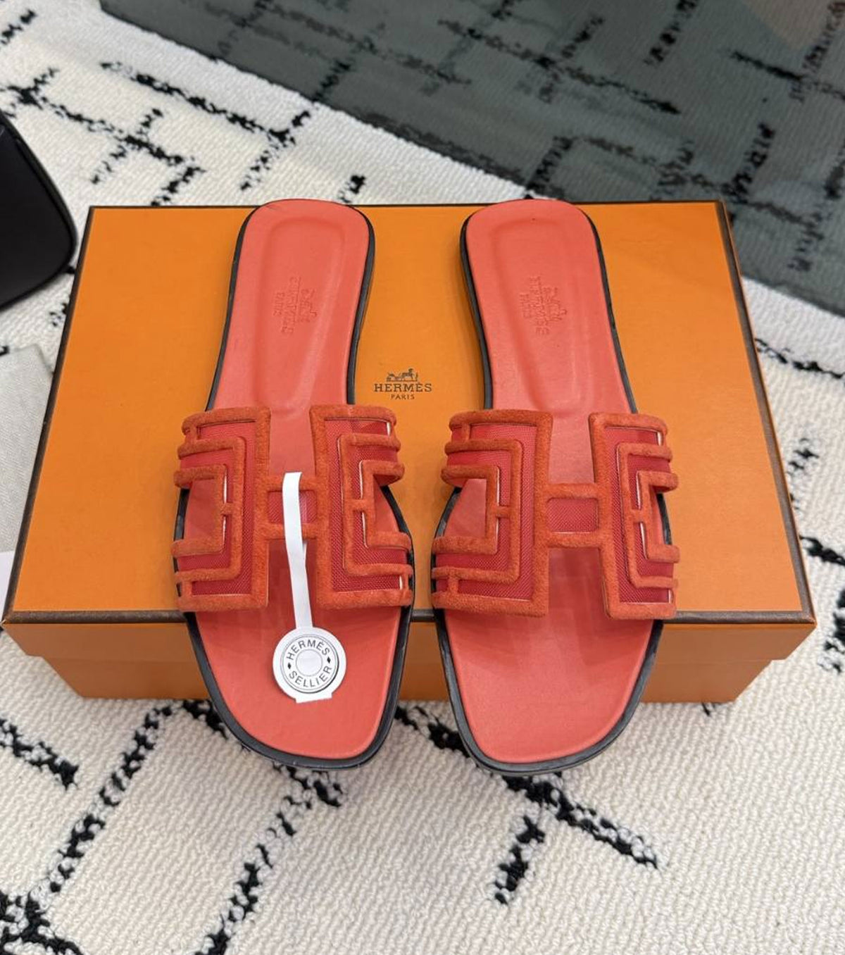 Oran sandal