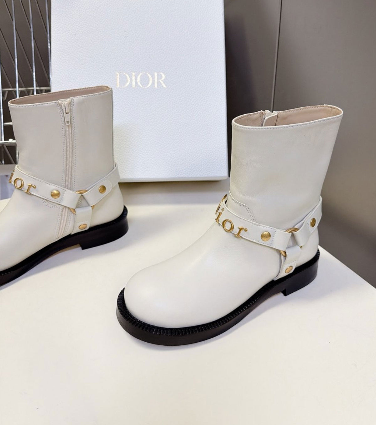 Bolt Ankle boot