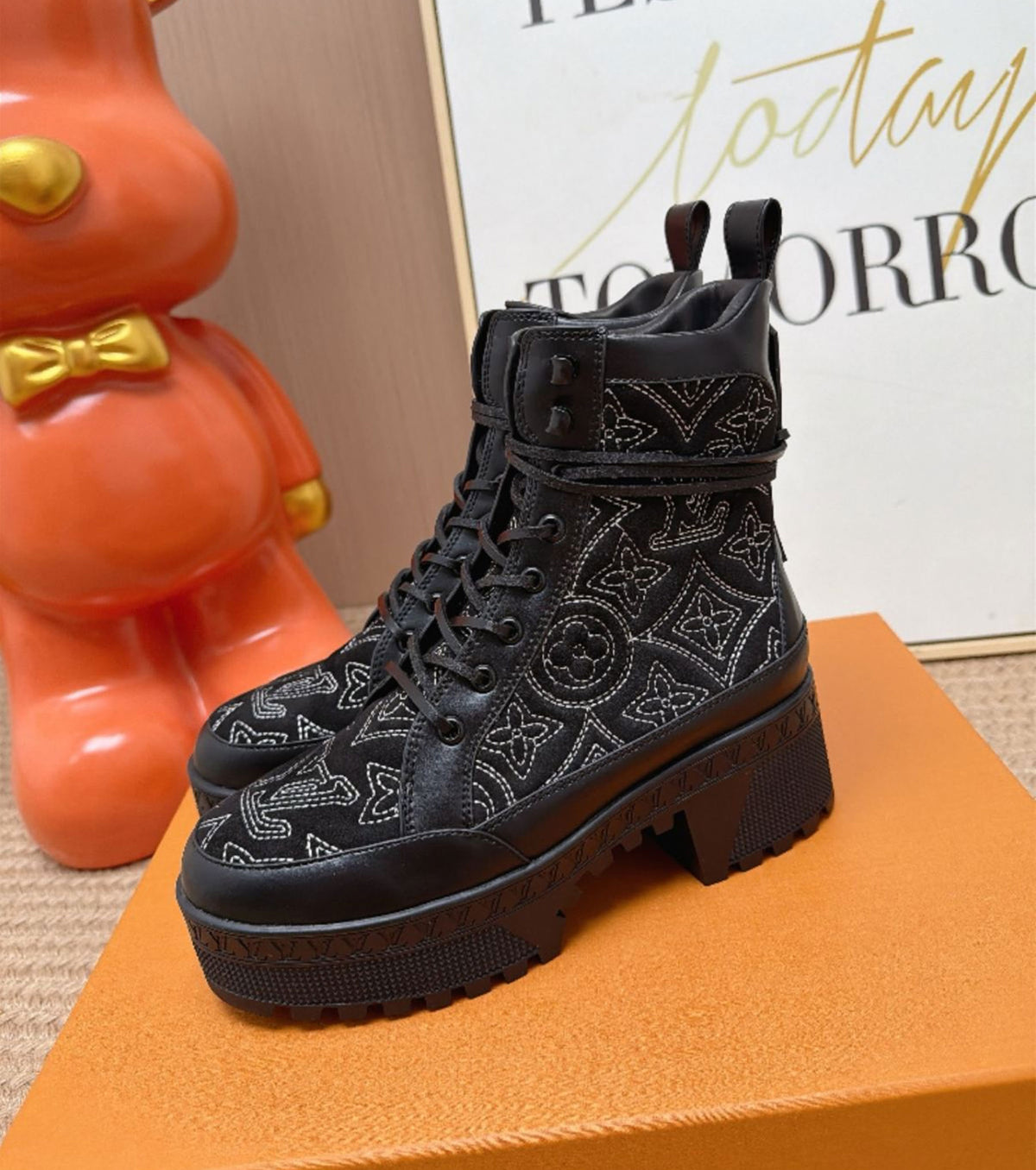 Laureate Platform Desert Boot