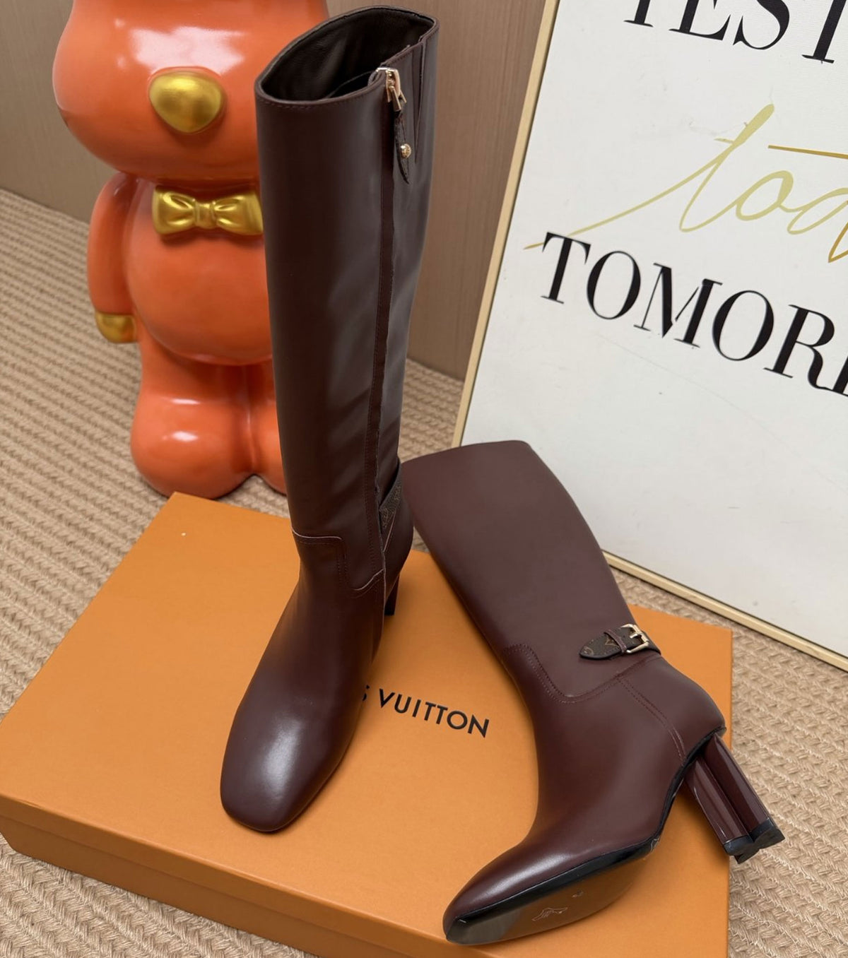 Silhouette High Boot