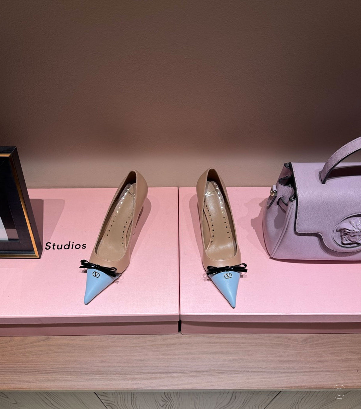 Bepointy high-heeled shoes