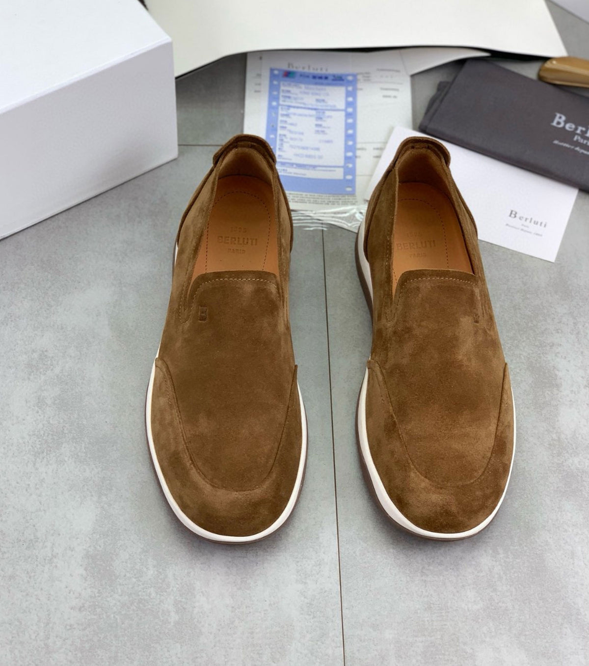 Suede loafer