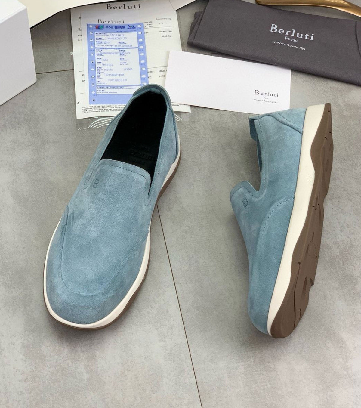 Suede loafer