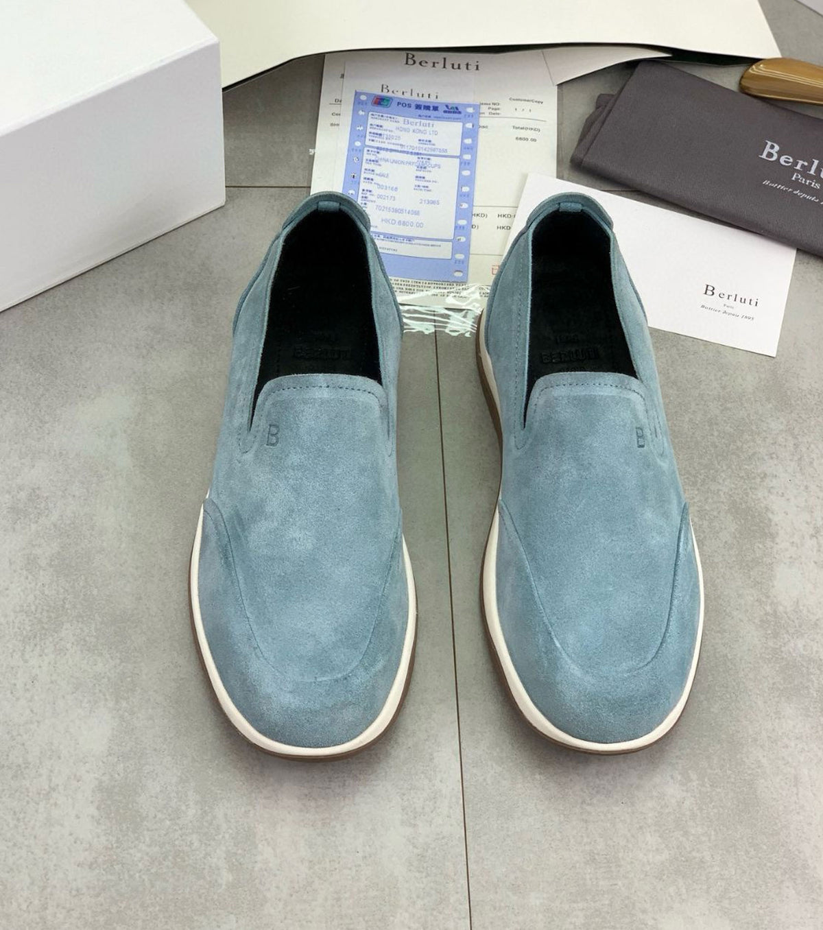 Suede loafer