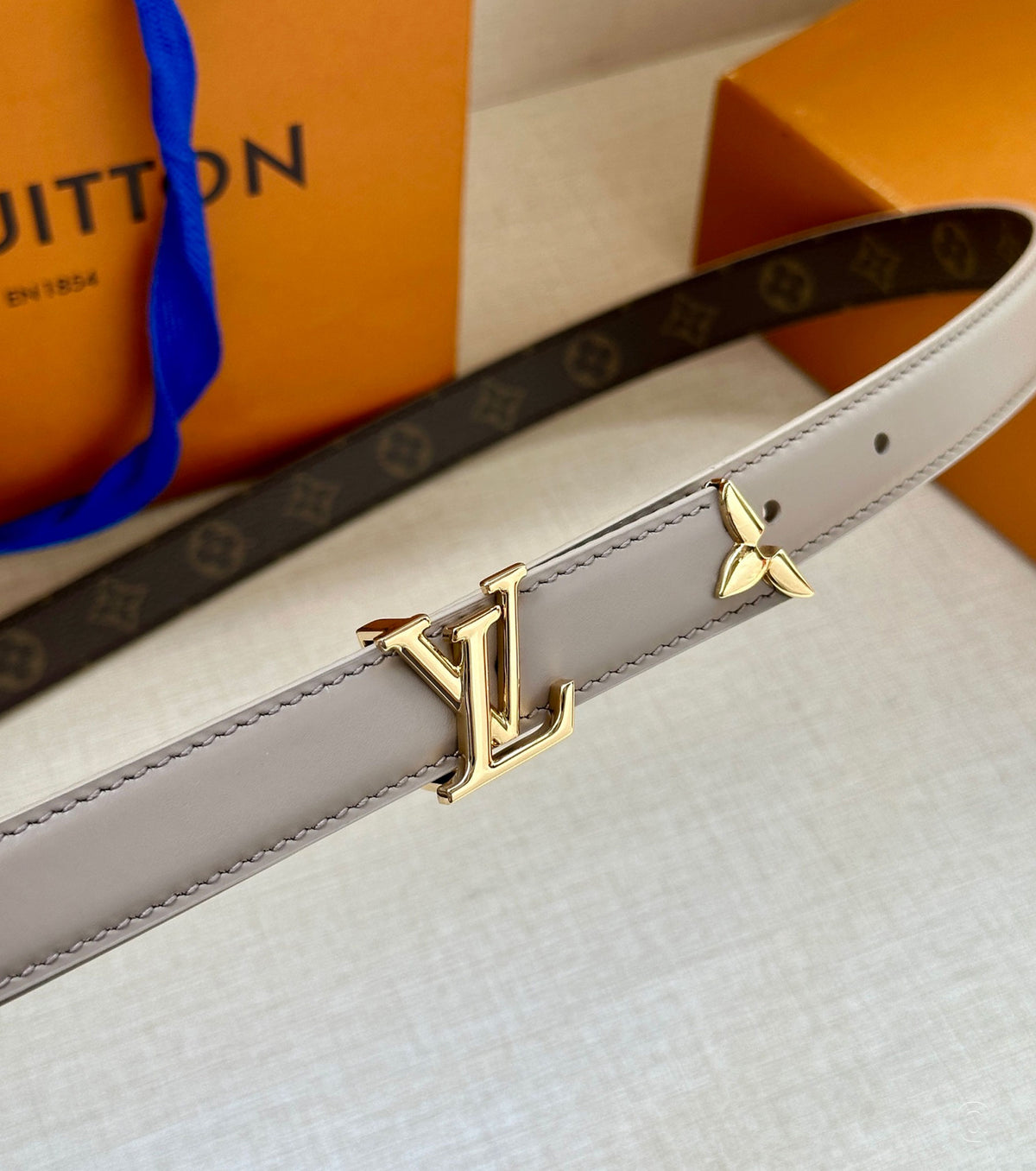 Saffiano Кожен колан