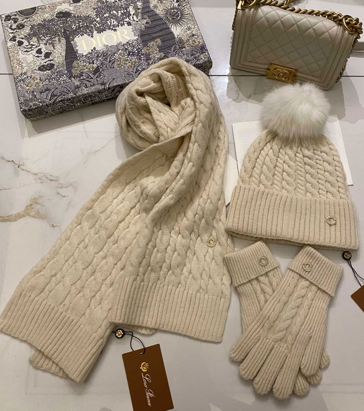 Плетен комплект