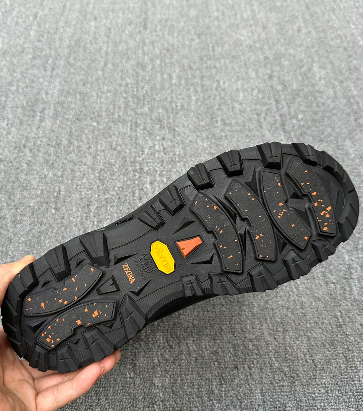 Black Leather Triple Stitch Vetta Sneakers