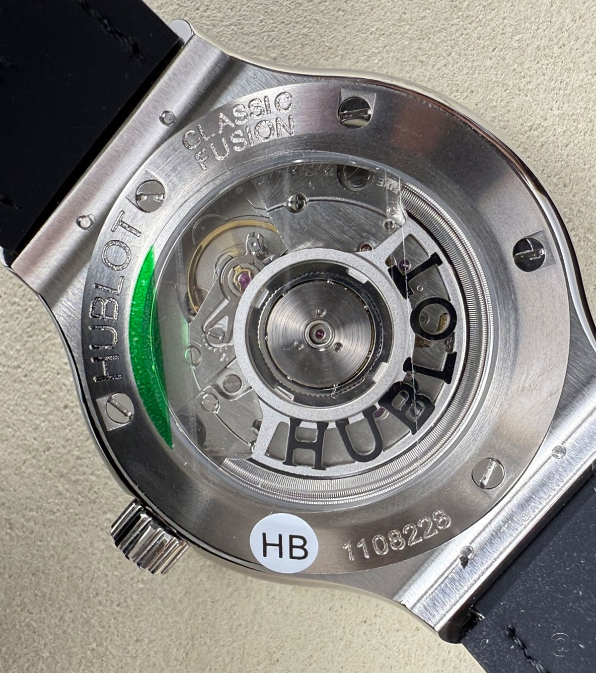 Classic Fusion Black Shiny