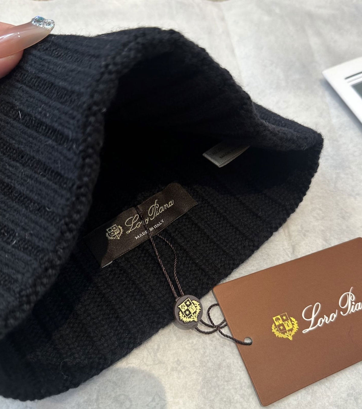 Плетена шапка