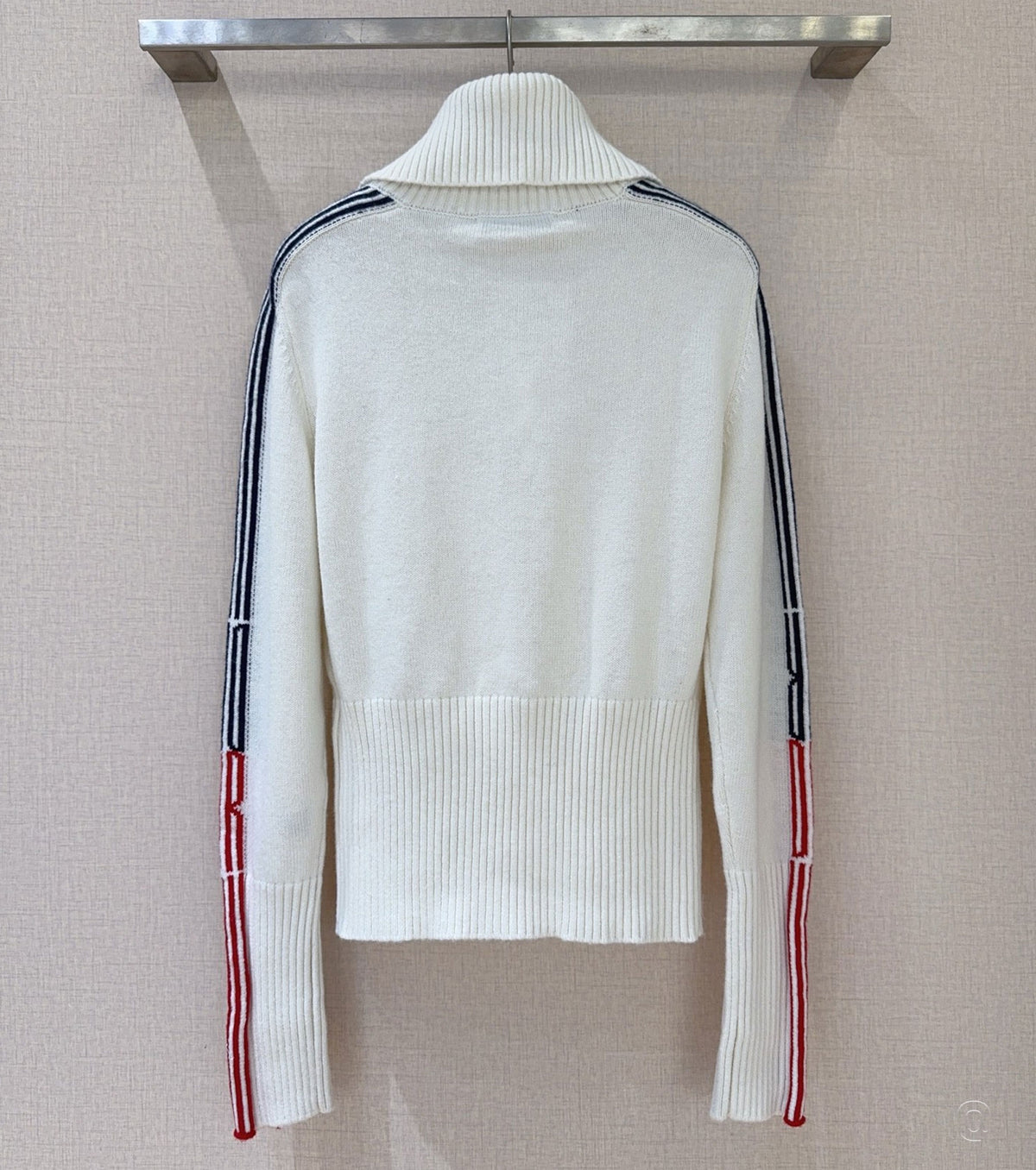 Alps Zipped Mock Neck пуловер