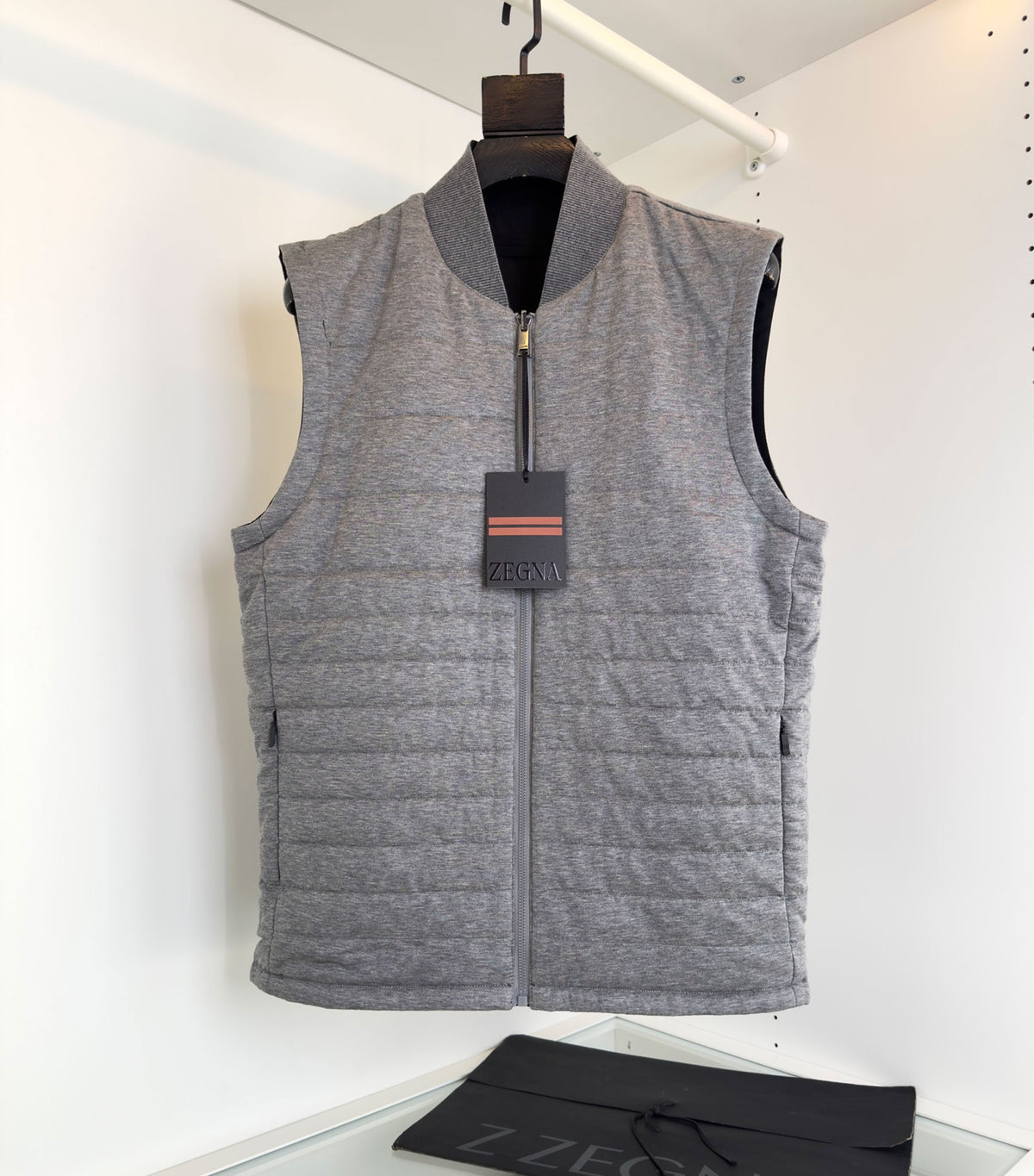 Double-faced vest