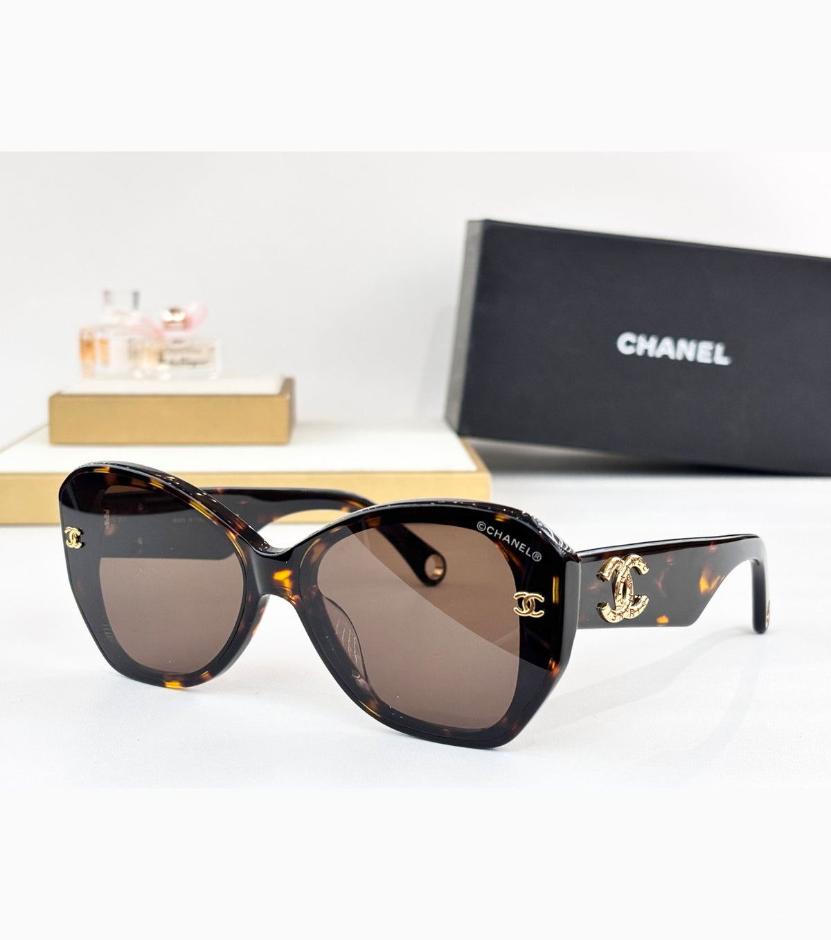 Acetate sunglasses
