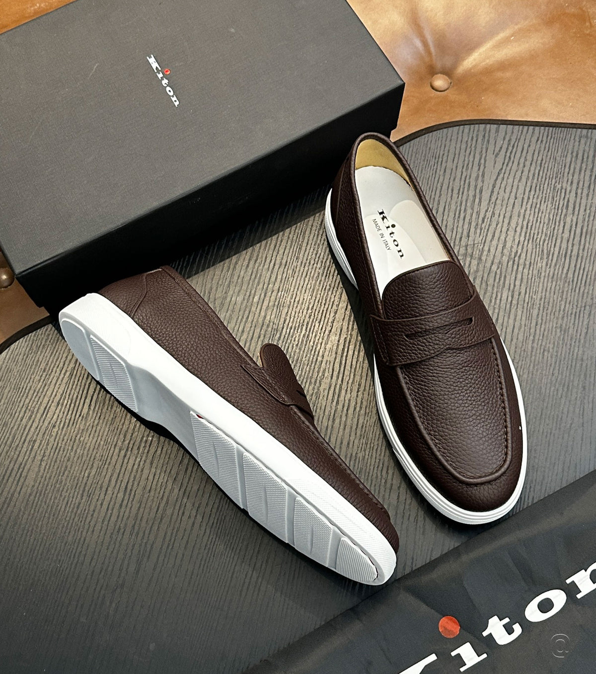 LEATHER LOAFER