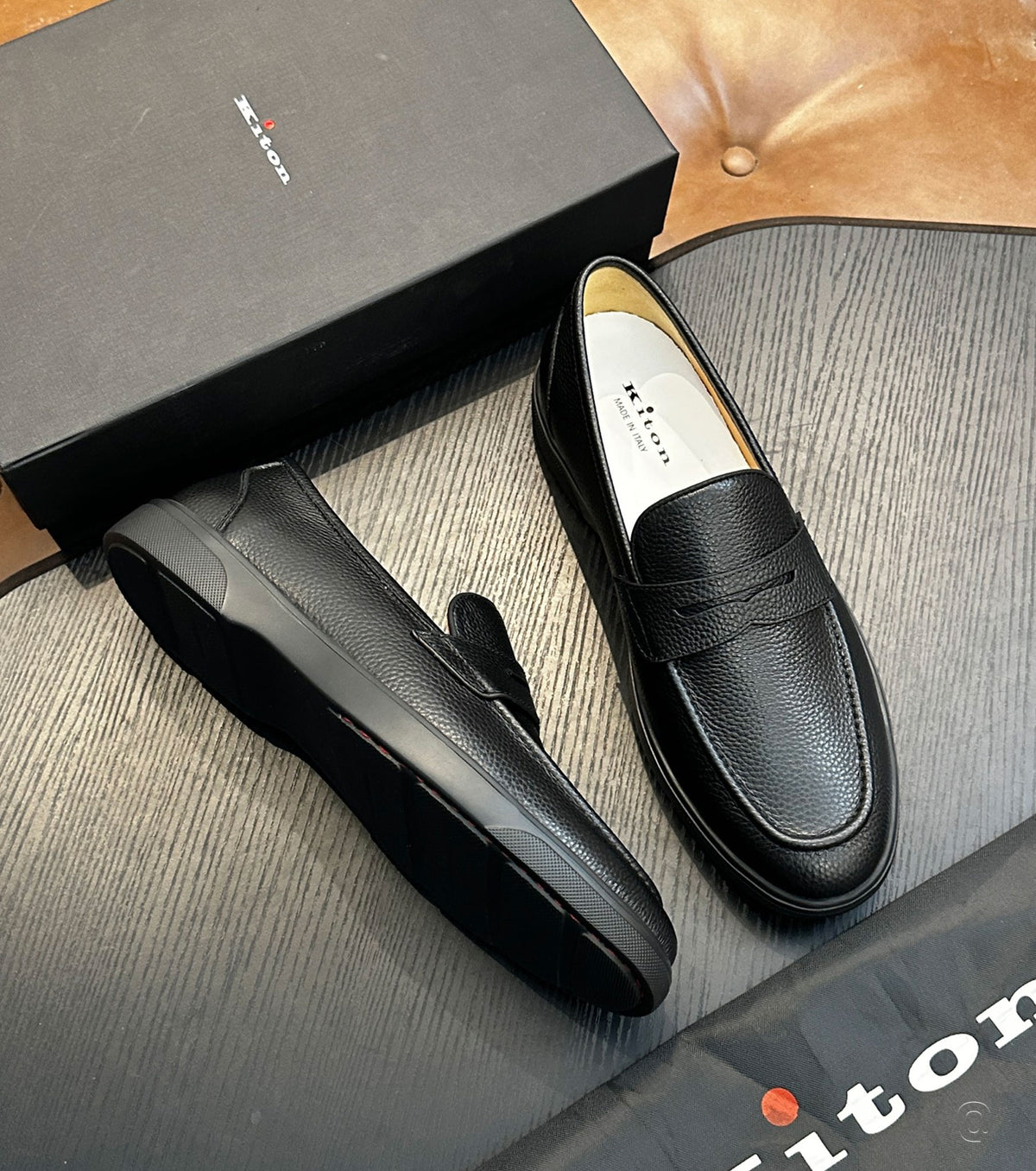 LEATHER LOAFER