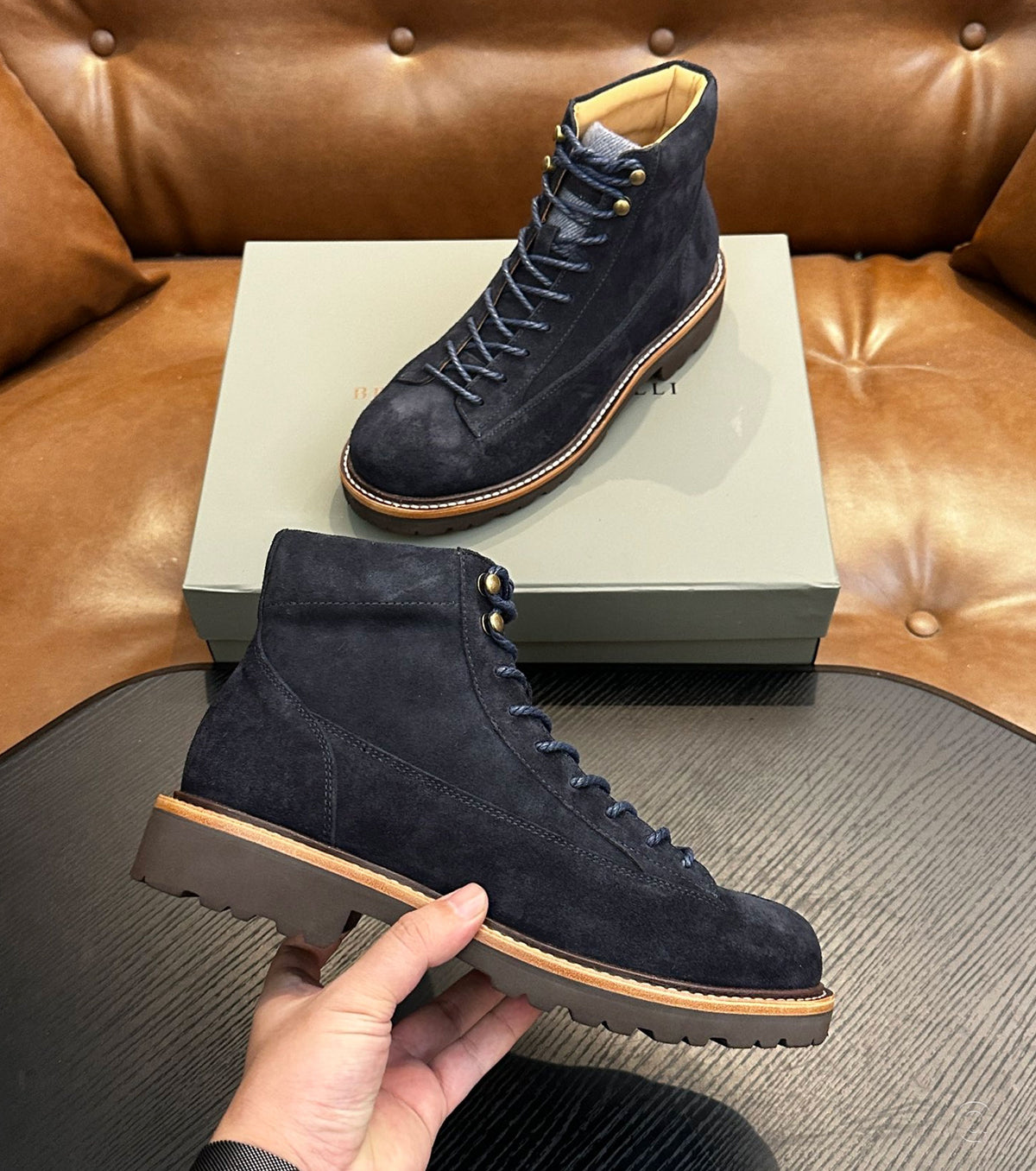 Suede urban outdoor boots