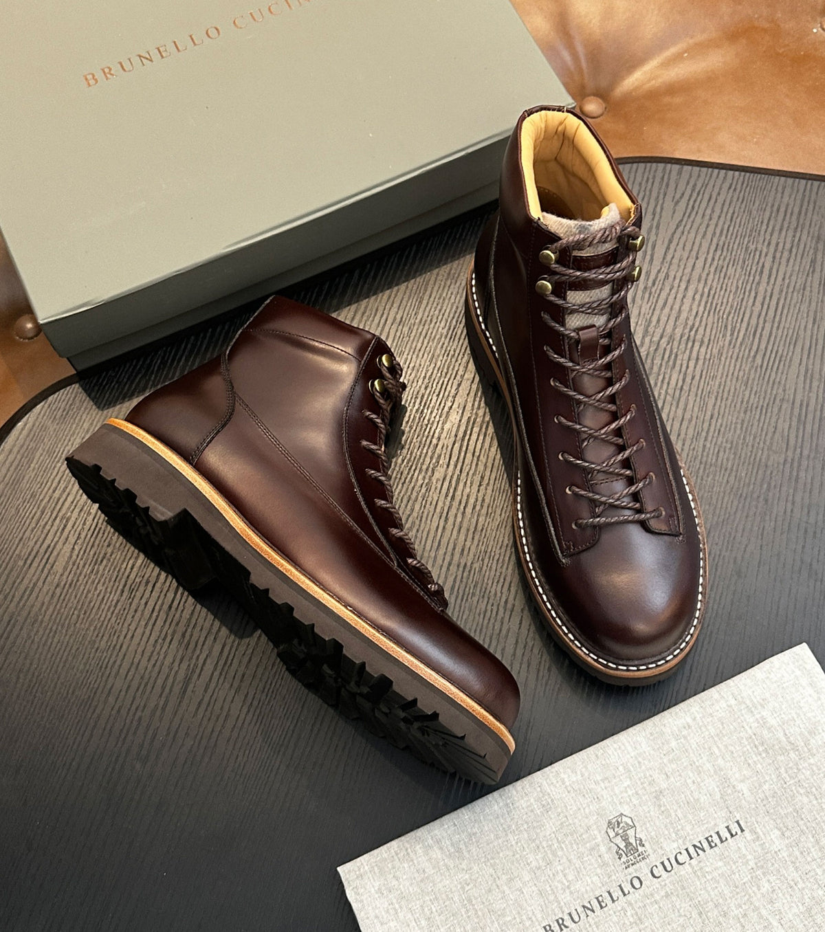 Calfskin urban outdoor boots