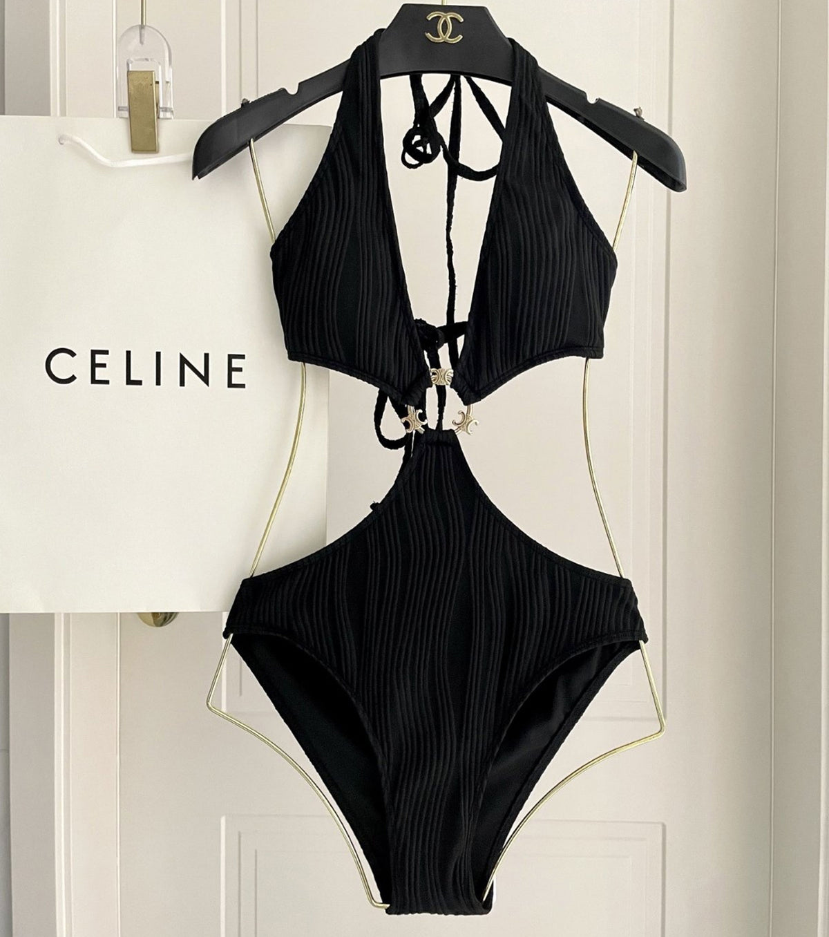 БАНСКИ КОСТЮМ