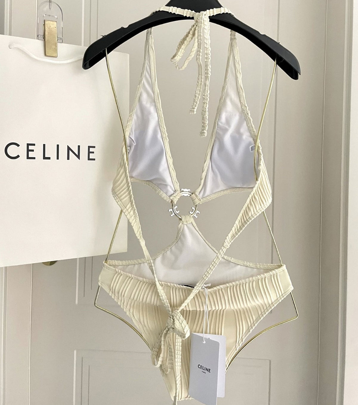 БАНСКИ КОСТЮМ