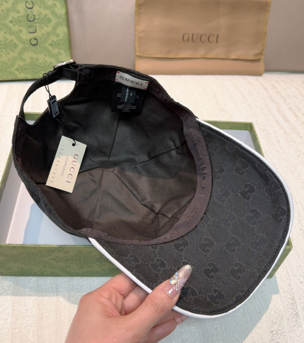 Бейзболна шапка GG