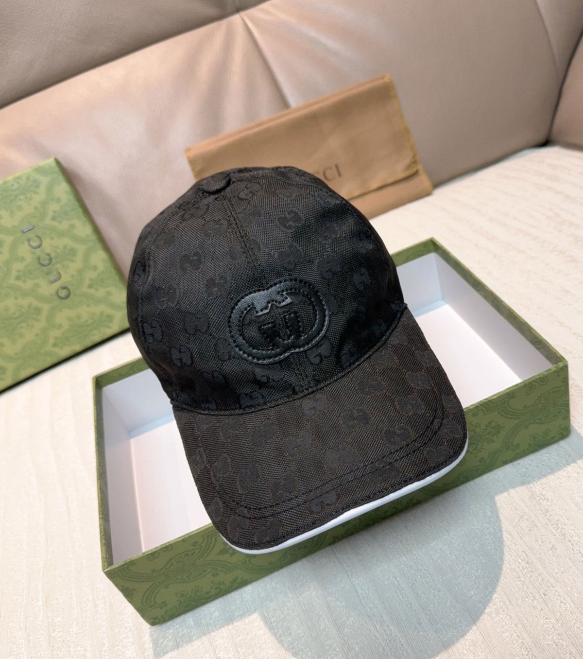 Бейзболна шапка GG