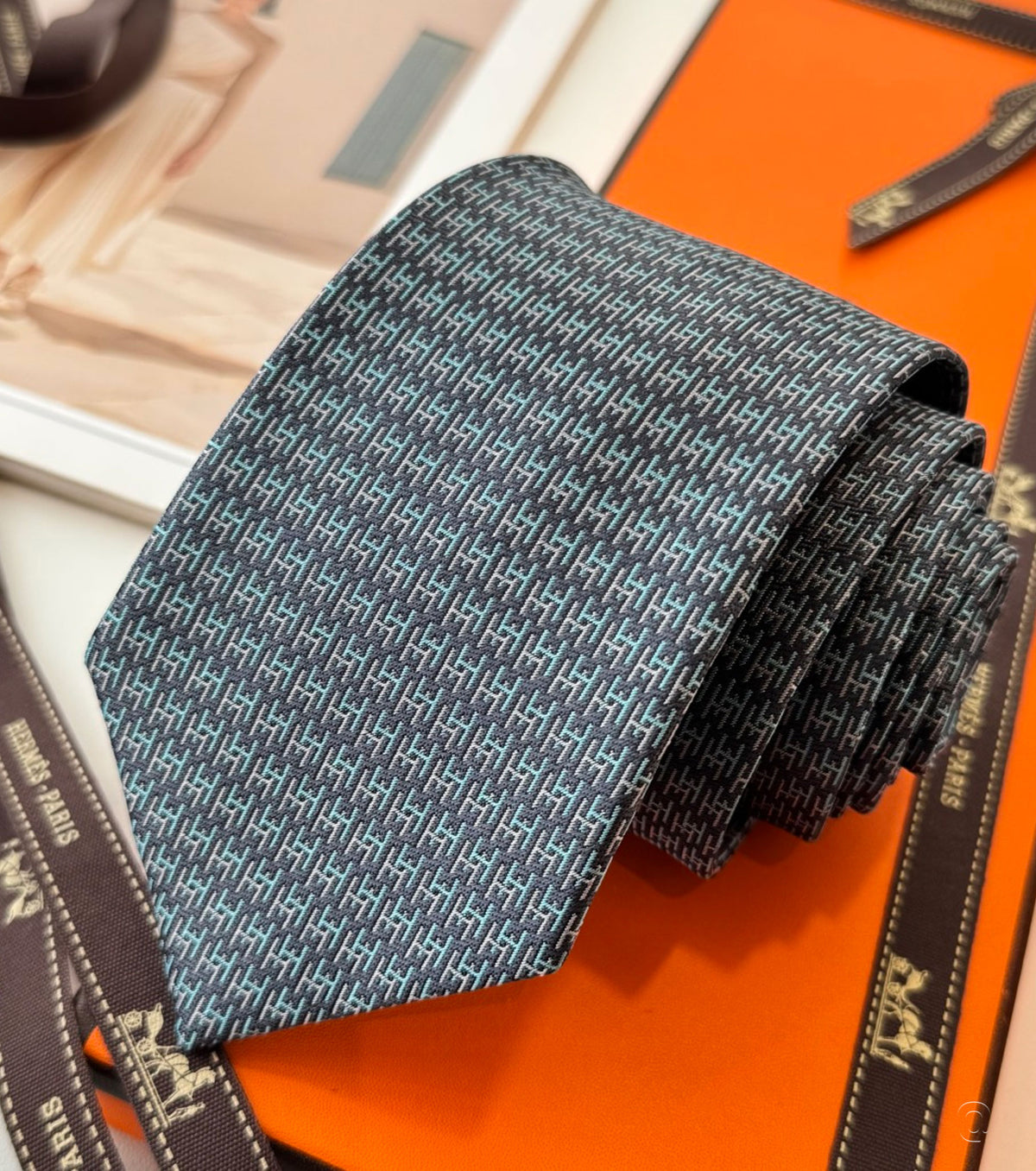 Копринена вратовръзка