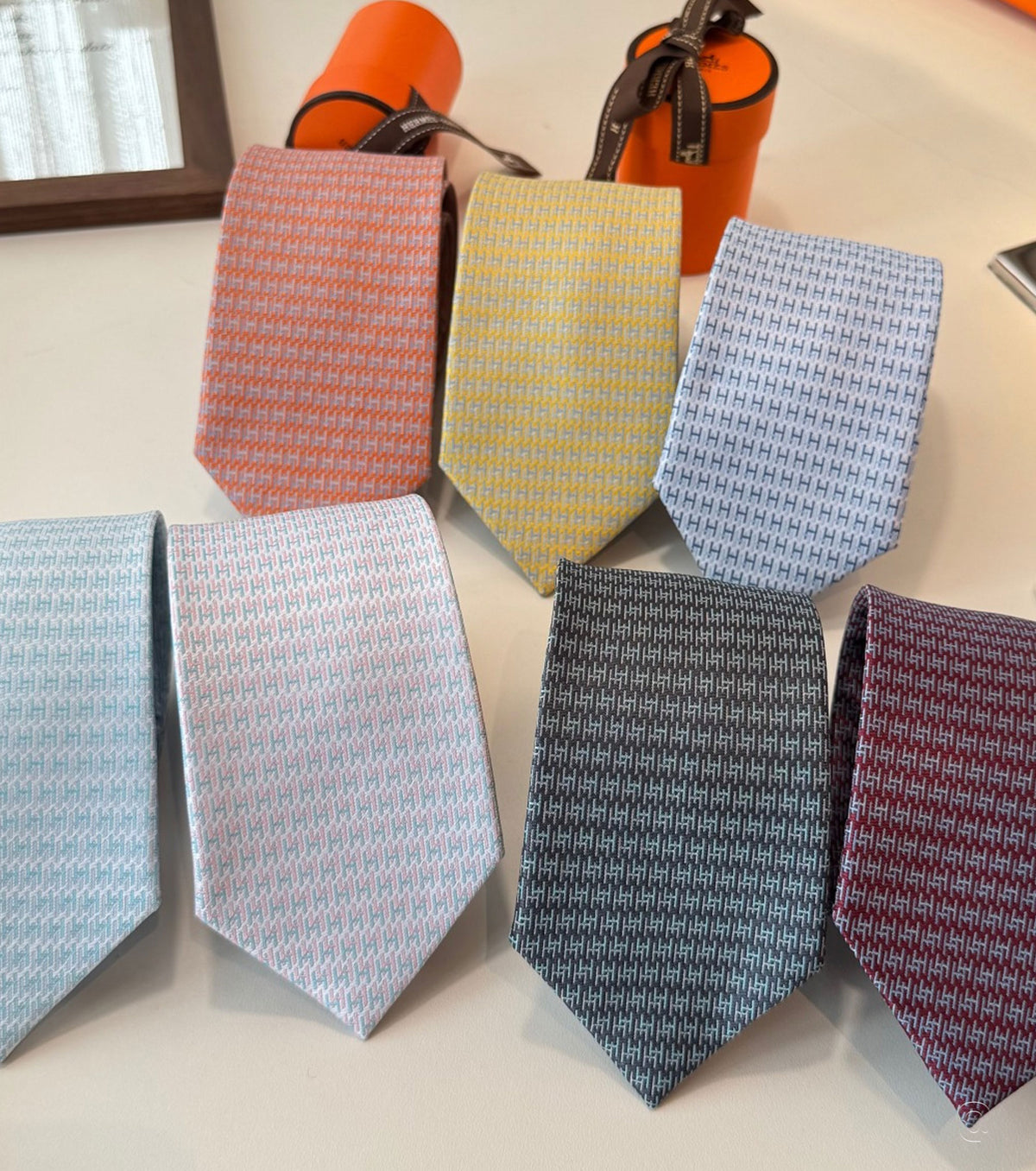 Копринена вратовръзка