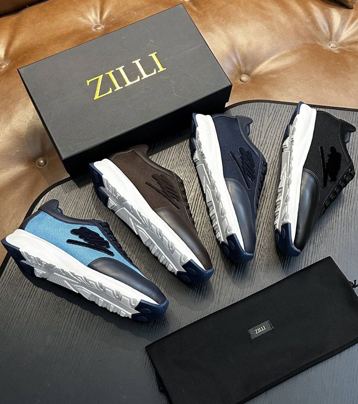 Велурени мокасини