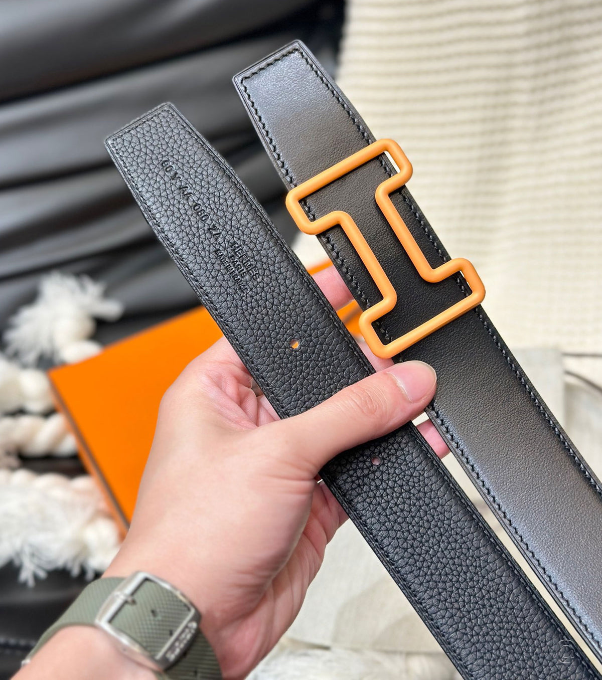 Tonight Color belt buckle & Reversible leather strap 38 mm