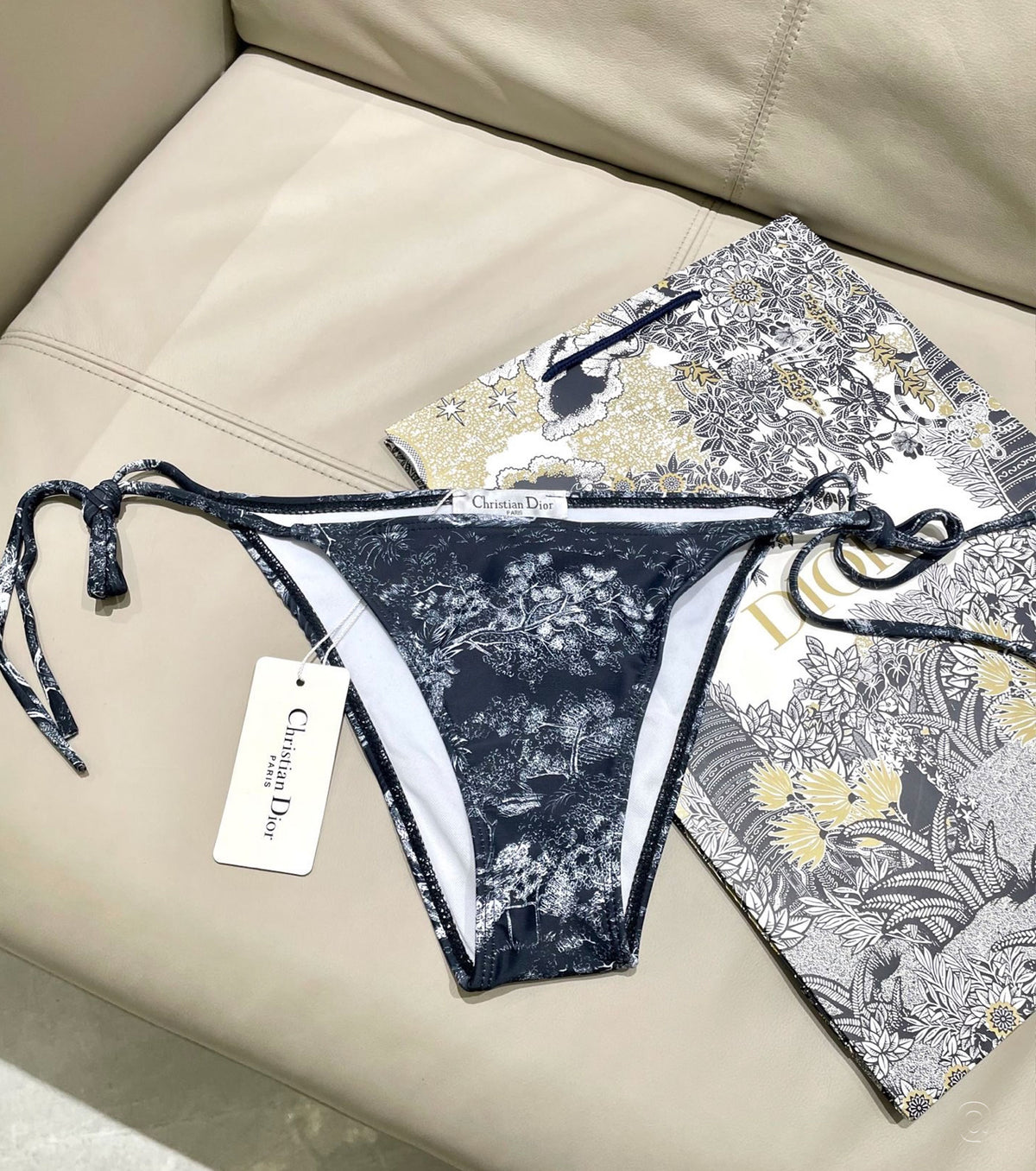 Бански от три части