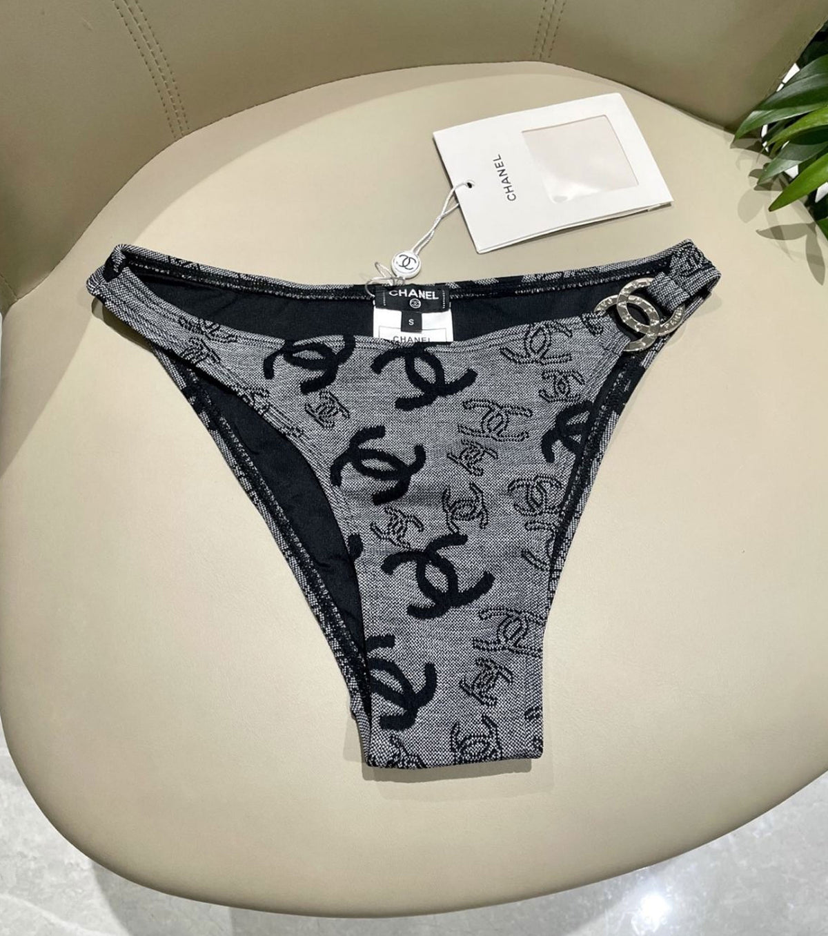 Бански от две части