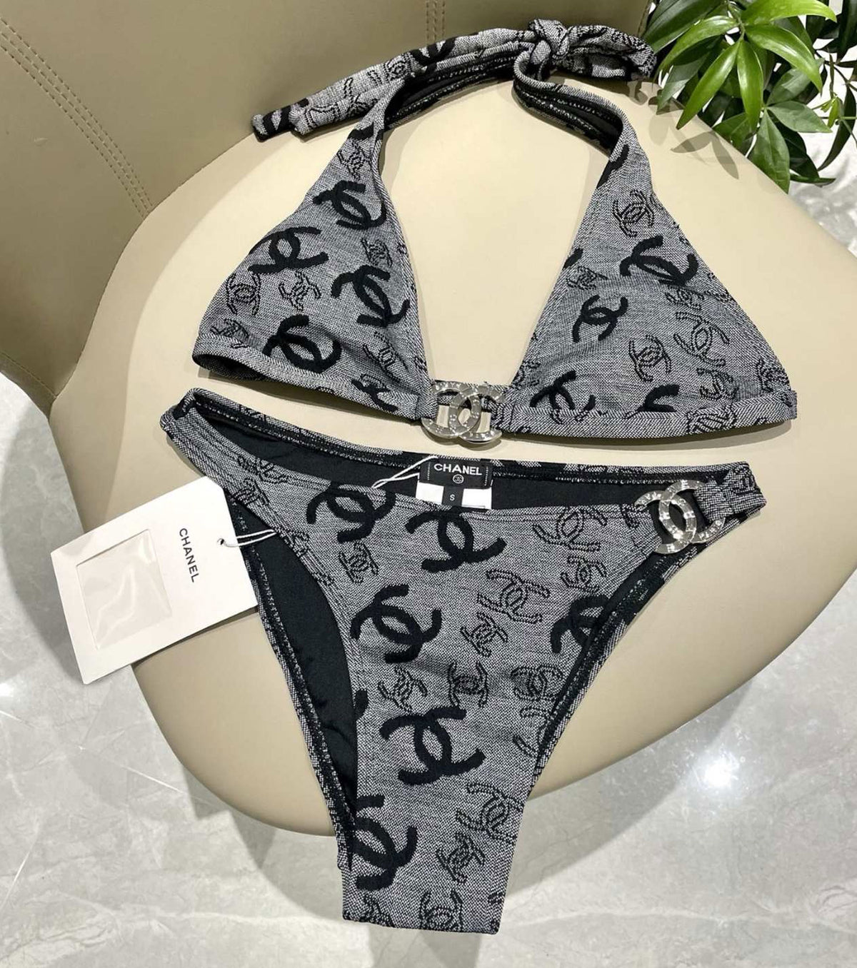 Бански от две части