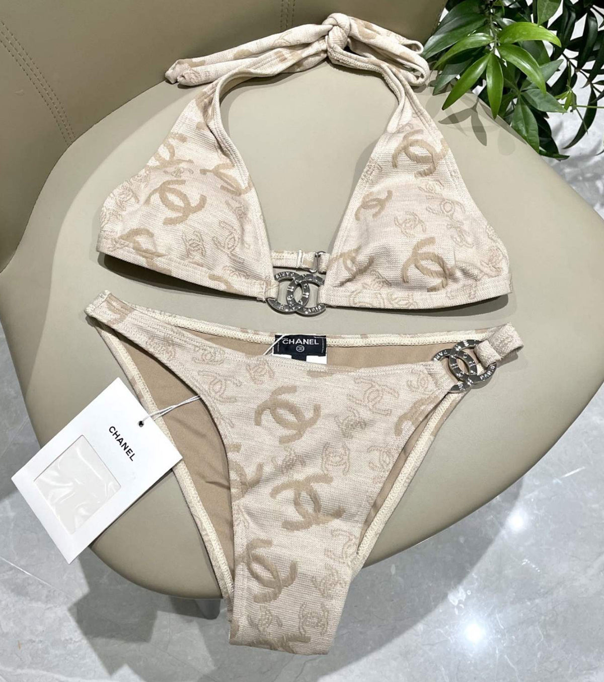 Бански от две части