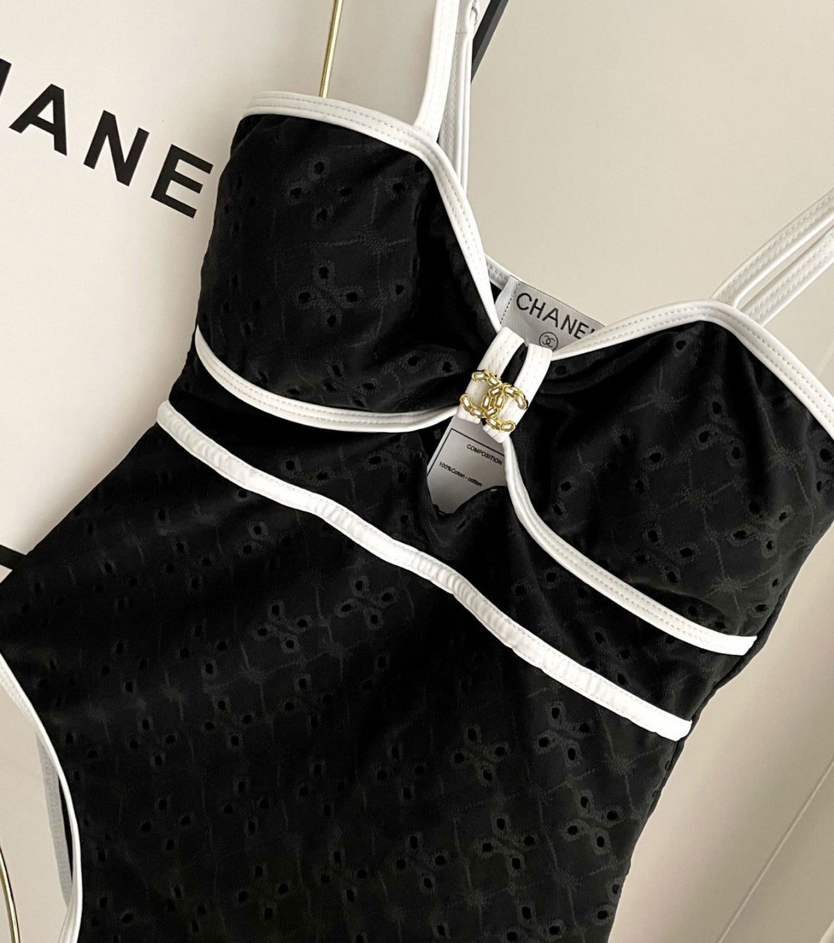 БАНСКИ КОСТЮМ