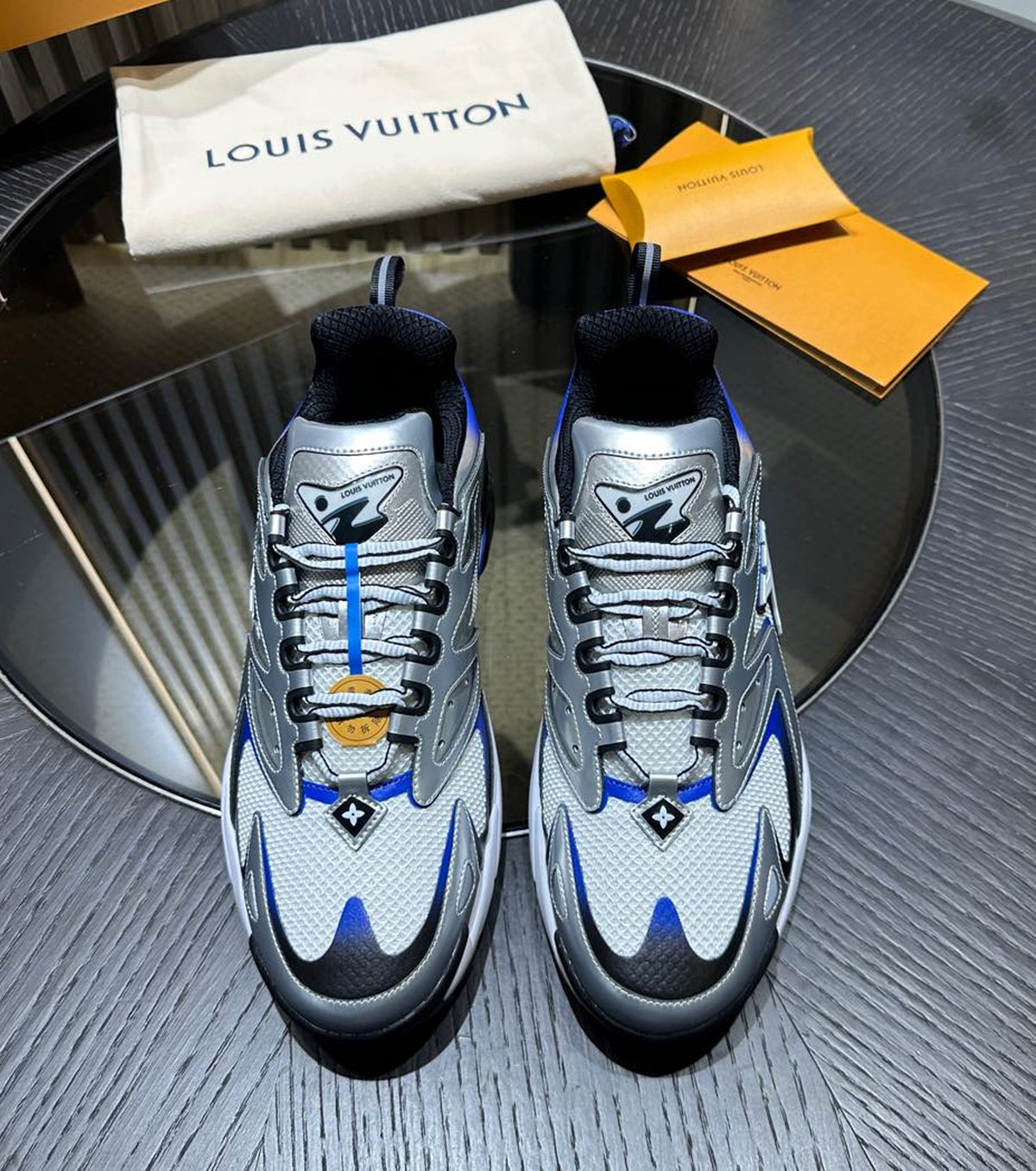 LV Runner Tatic Sneaker