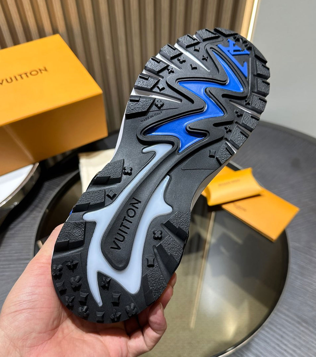 LV Runner Tatic Sneaker