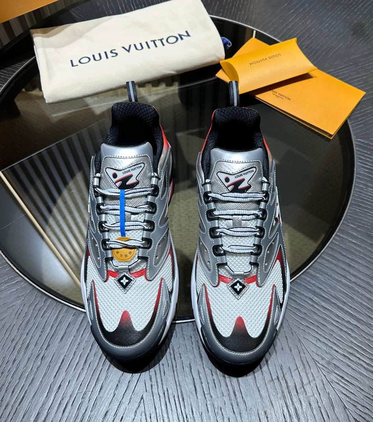 LV Runner Tatic Sneaker