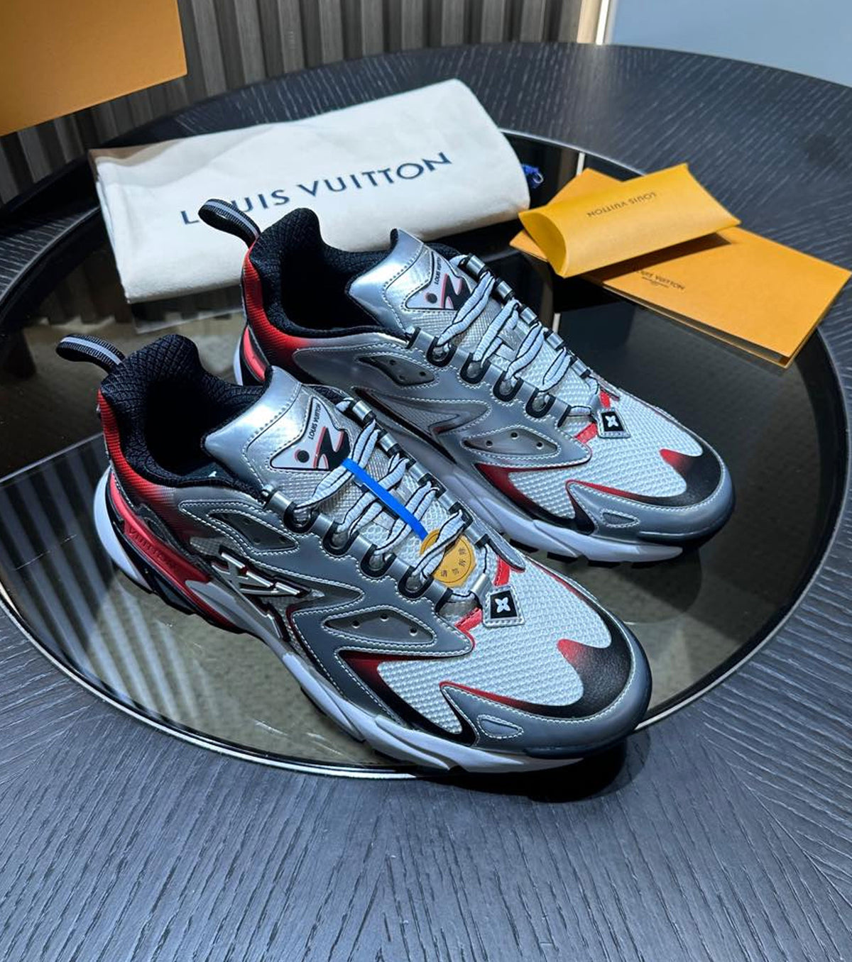 LV Runner Tatic Sneaker