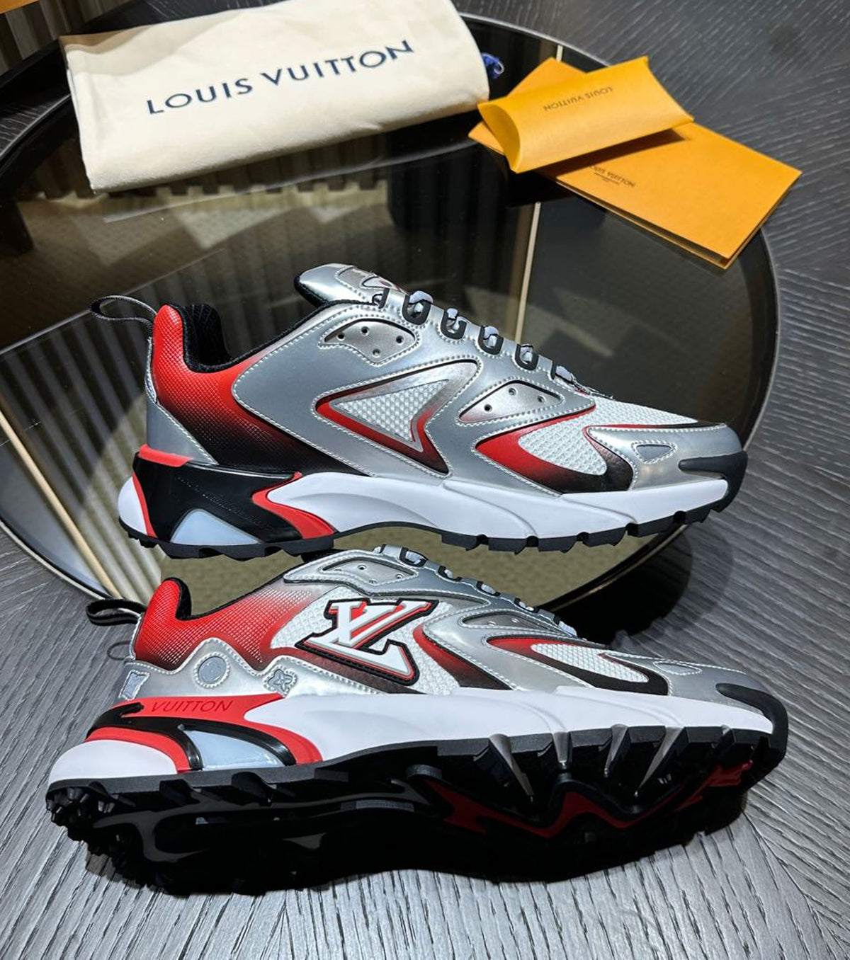 LV Runner Tatic Sneaker