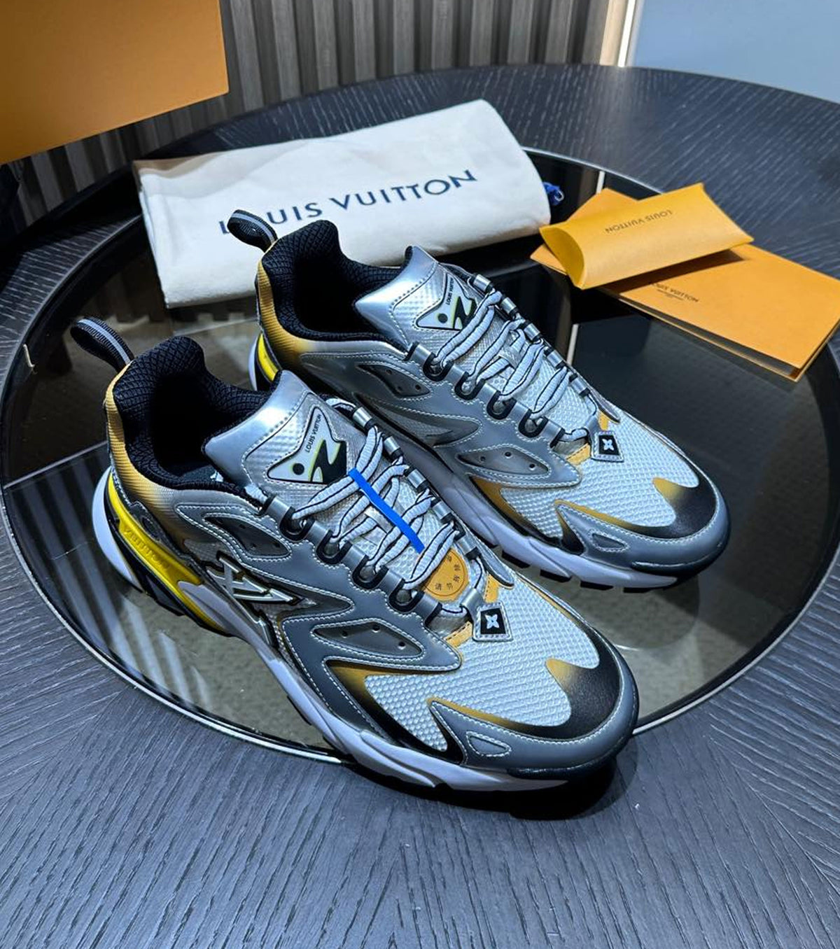 LV Runner Tatic Sneaker