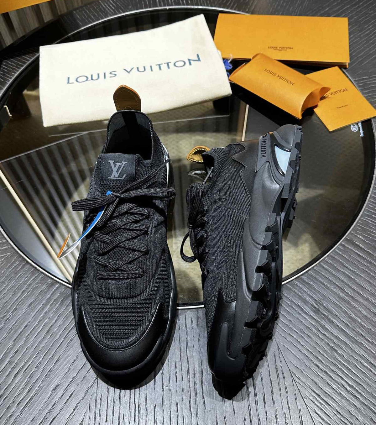 LV Runner Tatic Sneaker